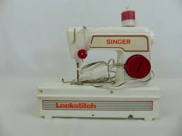 Machine à Coudre “junior” – Lockstitch Par SINGER mode 5